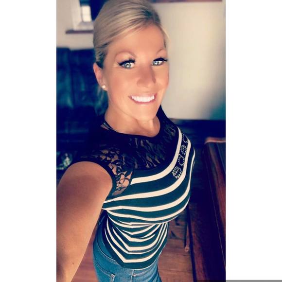 Profile Picture of Caroline Boudreault (@caroline_amitie) on Poshmark