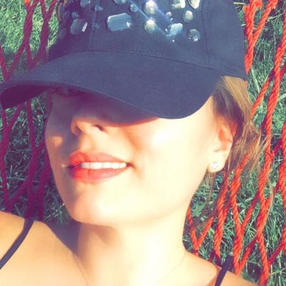 Giannie Garcia - Poshmark Profile Picture of Giannie Garcia (@gianniegarcia) on Poshmark