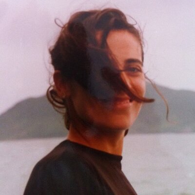 Profile Picture of Susana De Luna (@susofthemoon) on Twitter