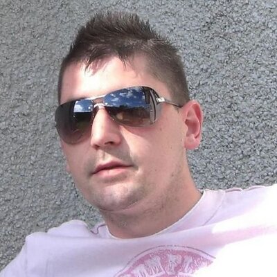 Profile Picture of Paul Ballantyne (@mydogsbone) on Twitter