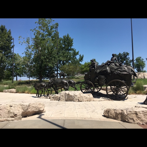 Profile Picture of Paul Alexander (@pdalex) on Poshmark