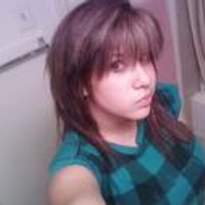 Profile Picture of Sofia Zamarron (@la_petite09) on Twitter