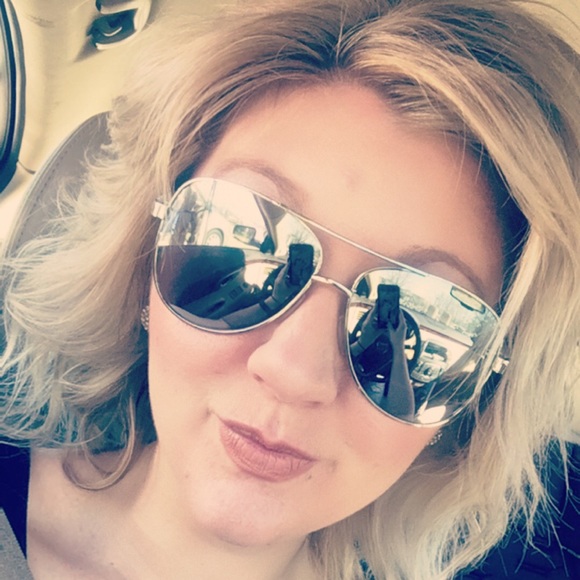 Profile Picture of Jenna Mccuskey (@jmccuskey) on Poshmark
