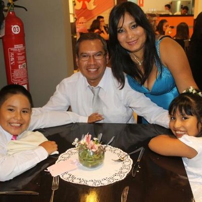 Profile Picture of Vicky Bernal (@VickyBernalch) on Twitter