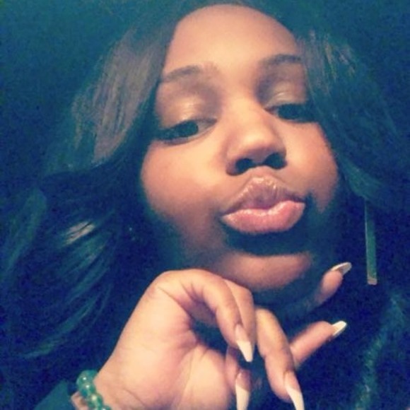 Profile Picture of Jaylin Levier (@itsjaayy_28) on Poshmark