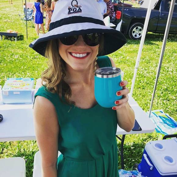 Profile Picture of Jessica Kubalak (@jskubalak) on Poshmark