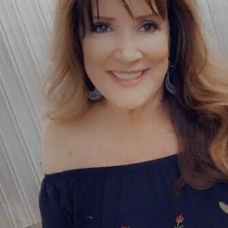 Profile Picture of Jina Woodall Ledbetter Thomas (@jina.ledbetterthomas) on Facebook