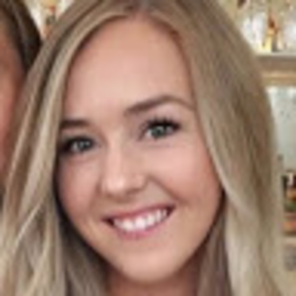 Profile Picture of Madeline Mackenzie (@madelinemack193) on Poshmark