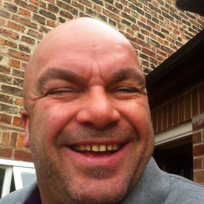 Profile Picture of Mark LUFC Crabb (@crabb_mark) on Twitter