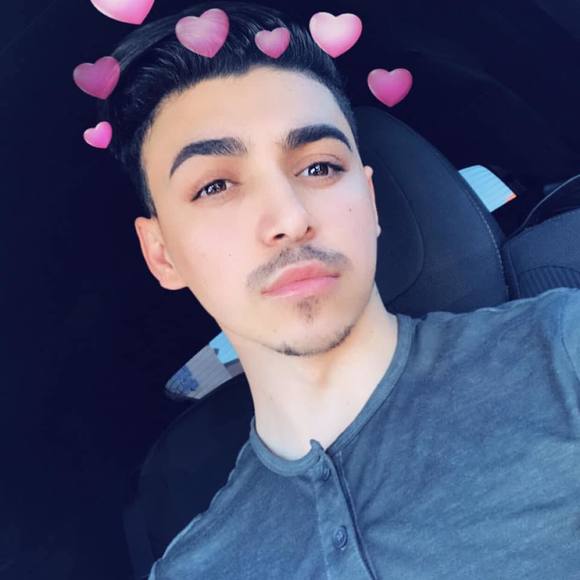 Profile Picture of Cesar Guerrero (@curlzup16) on Poshmark