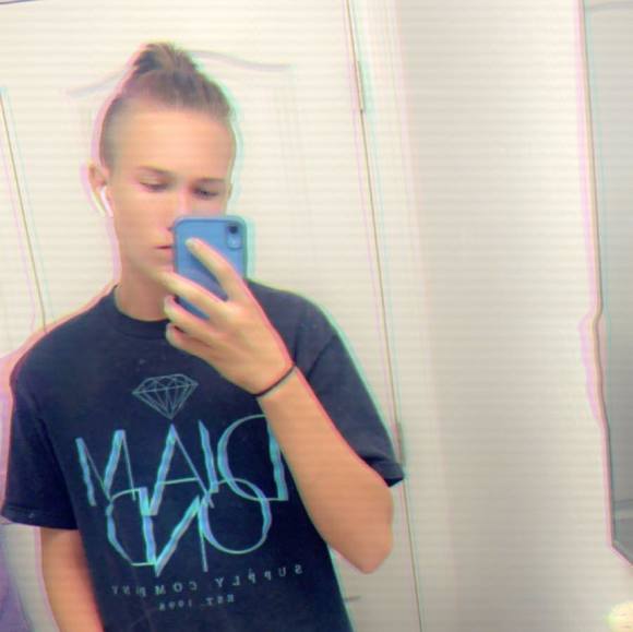 Profile Picture of Joshua Shadwell (@beaster1911) on Poshmark