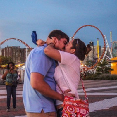 Profile Picture of Samantha (@SamMo_23) on Twitter