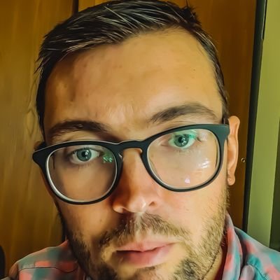 Profile Picture of Evan Thomas Kearney (@evantjkearney) on Twitter