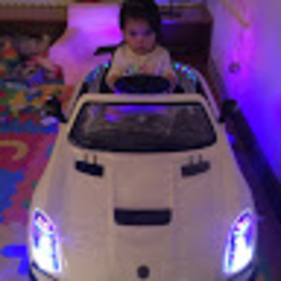 Profile Picture of Roberto Priegue (@robertopriegue) on Poshmark