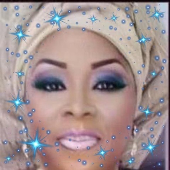 Profile Picture of Eki Egiolamhen (@ekiegiolamhen) on Poshmark