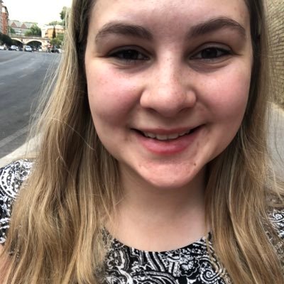 Profile Picture of Amanda Carlsson (@TheOreoSim) on Twitter