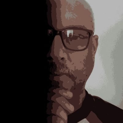 Profile Picture of Chris Quinn (@Xophir) on Twitter