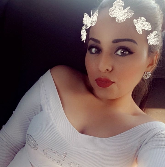 Profile Picture of Rocio Moronez (@mariarocio12) on Poshmark