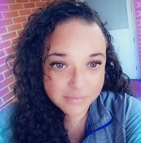 Profile Picture of Colletta Espinosa (@collettae) on Poshmark