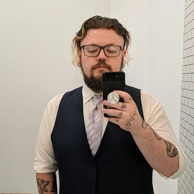 Profile Picture of Tyler "3 Day Old Toast" Aron (@TylerAronHoward) on Twitter