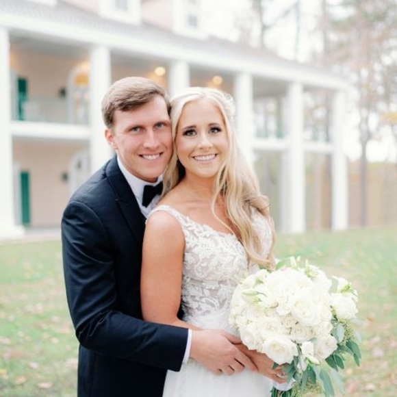 Profile Picture of Madison ann Pipkin (@mag0079) on Poshmark