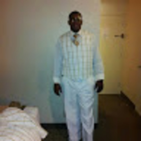 Profile Picture of Troy Dangerfield (@tdanger13) on Poshmark