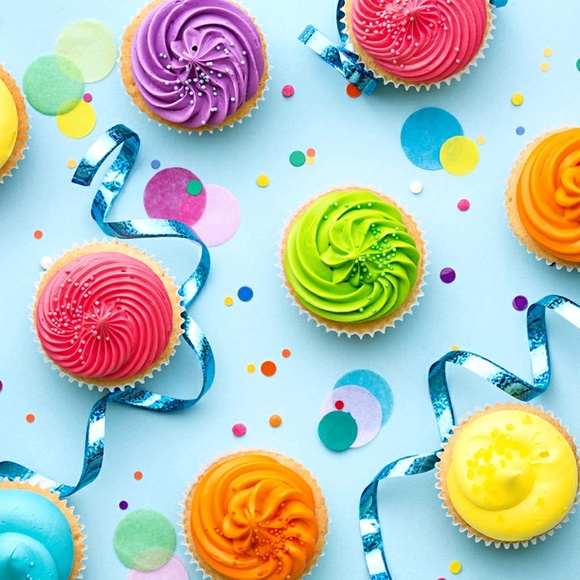 Profile Picture of Nechole Horne (@realred42) on Poshmark