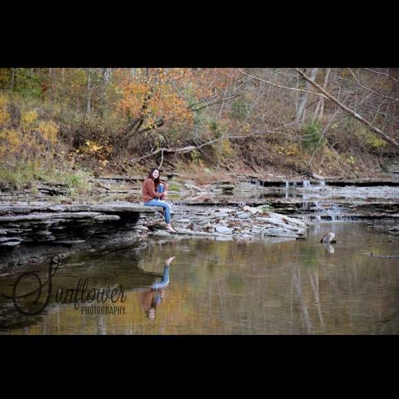 Profile Picture of Jaelyn Kessen (@jaelynkessen) on Poshmark