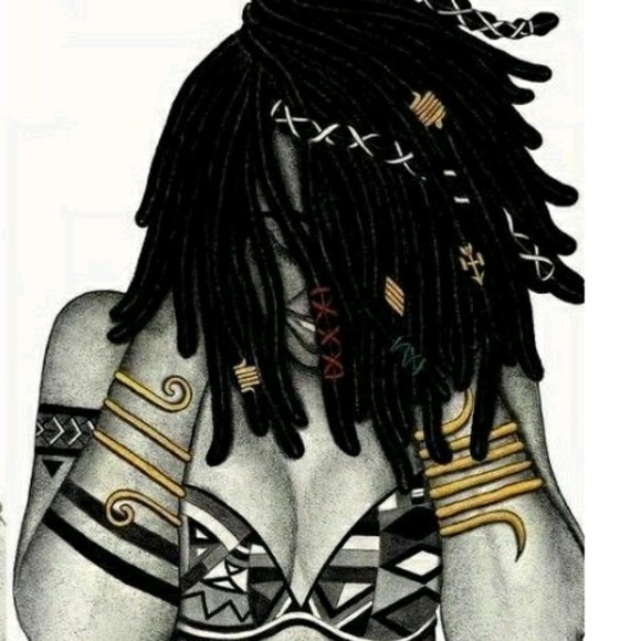 Profile Picture of Cassandra Quinones (@cspencerq) on Poshmark