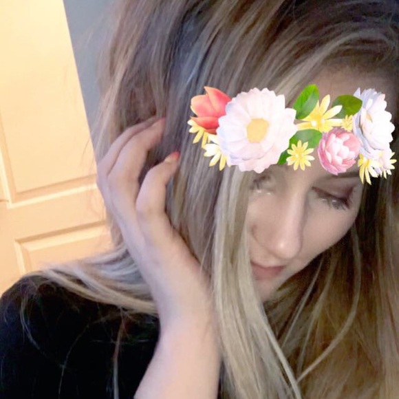 Profile Picture of Alexa Bailey (@baileyalexa) on Poshmark