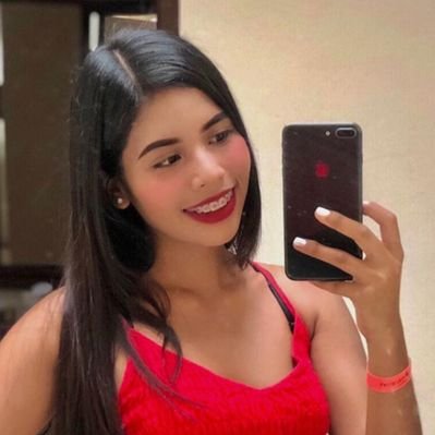 Profile Picture of Nelly Garcia (@nellybella123) on Twitter
