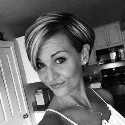 Profile Picture of Laurie Holt (@Runandive) on Twitter