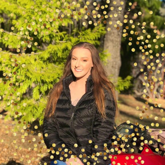 Adrianna Armanino - Poshmark Profile Picture of Adrianna Armanino (@a_armanino) on Poshmark