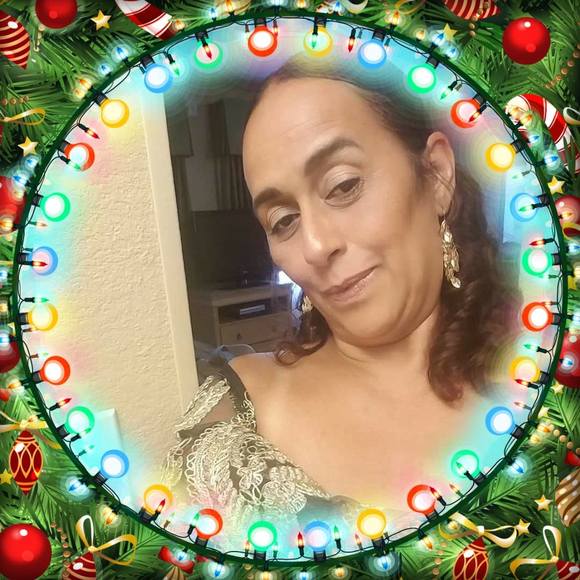 Profile Picture of Yolanda Dejesus (@ydejesus1963) on Poshmark