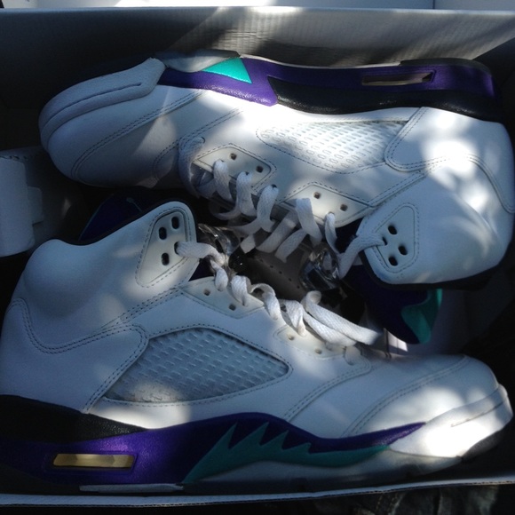 Profile Picture of Steven Yanez (@steven916) on Poshmark