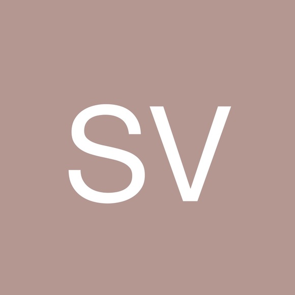 Profile Picture of Sandy Vansant (@sandnsun118) on Poshmark