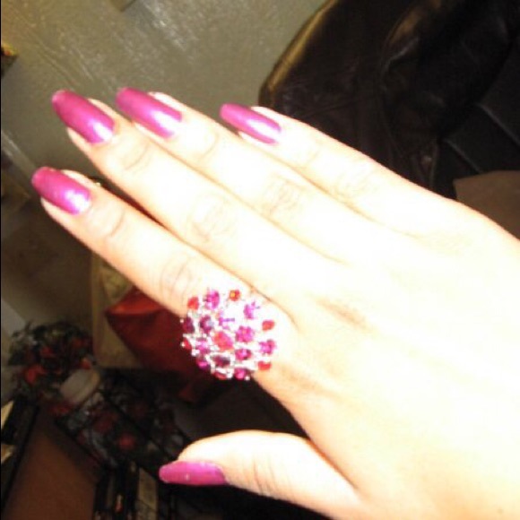 Profile Picture of Saba Saheba (@sabasaheba) on Poshmark