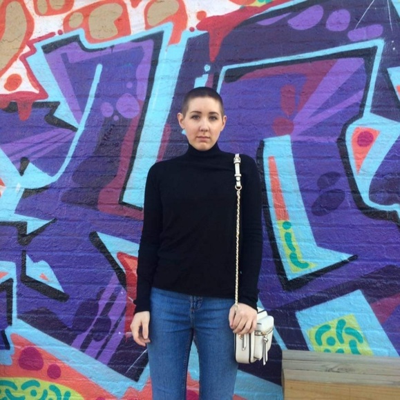 Profile Picture of Meg Watson (@megwatsonm) on Poshmark