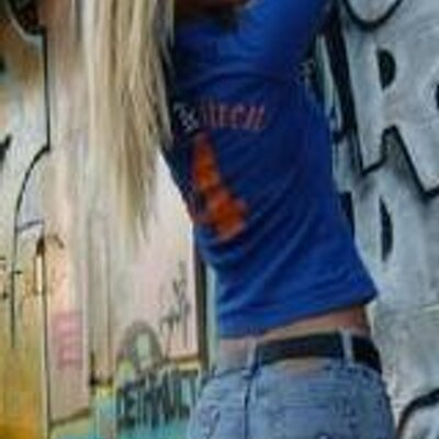 Profile Picture of Carly Gilbert (@babybooaxon6366) on Twitter