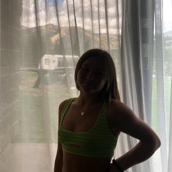 Profile Picture of Olivia Stevenson (@oliviasteven632) on Poshmark