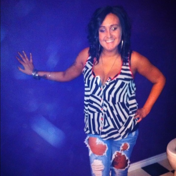 Teranee Klander - Poshmark Profile Picture of Teranee Klander (@teranee_s) on Poshmark