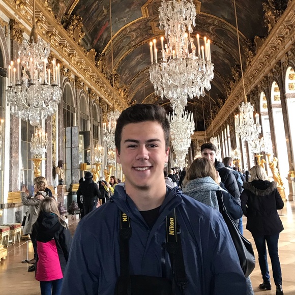 Profile Picture of Matthew Brune (@matthewbrune) on Poshmark