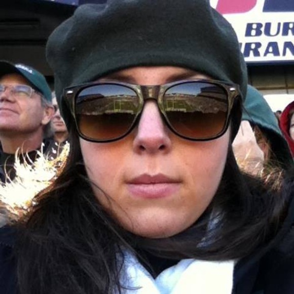Profile Picture of Kathryn Szynkowski (@szynkow3) on Poshmark