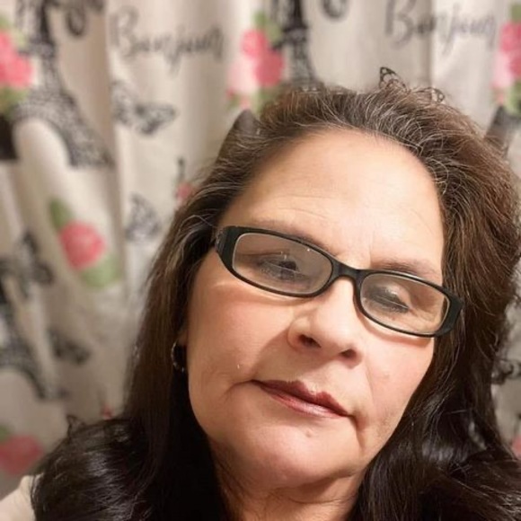 Profile Picture of Blanca Salais (@salaisblanca48) on Poshmark