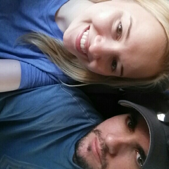 Profile Picture of Samantha Bagwill (@sbagwill) on Poshmark