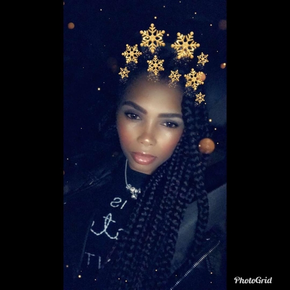 Profile Picture of Tritobia Mccracken jones (@tritobia) on Poshmark