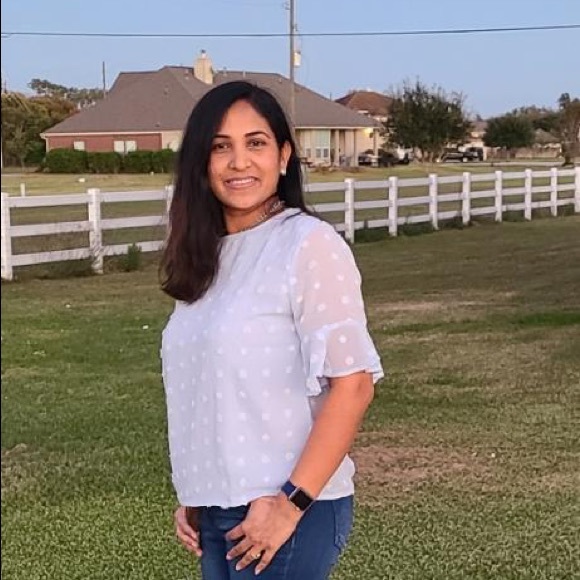 Profile Picture of Leena Patel (@lepatel) on Poshmark