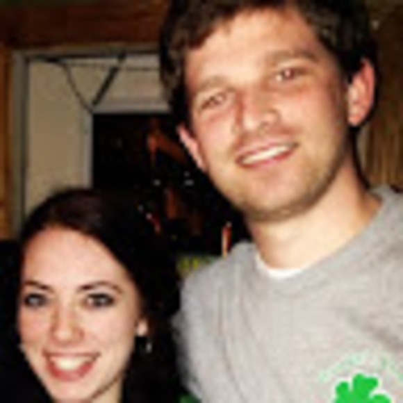 Profile Picture of Danielle Hennessey (@danielleziring) on Poshmark