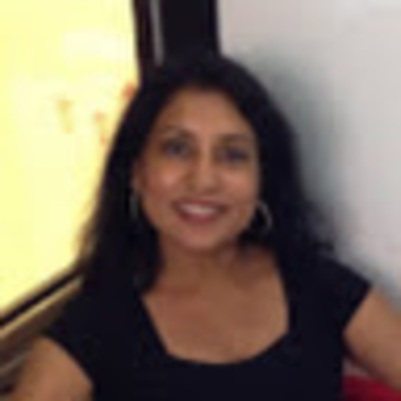 Profile Picture of Pinder Brar (@pinderbrar) on Poshmark