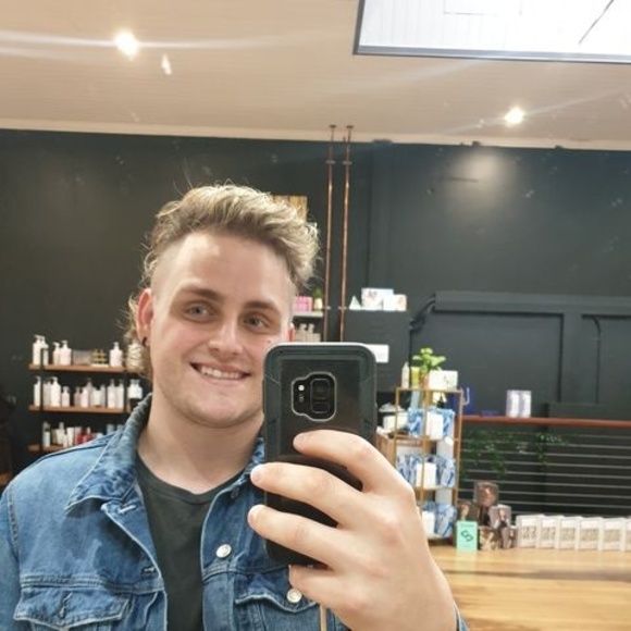 David Ziesemer - Poshmark Profile Picture of David Ziesemer (@azaic) on Poshmark